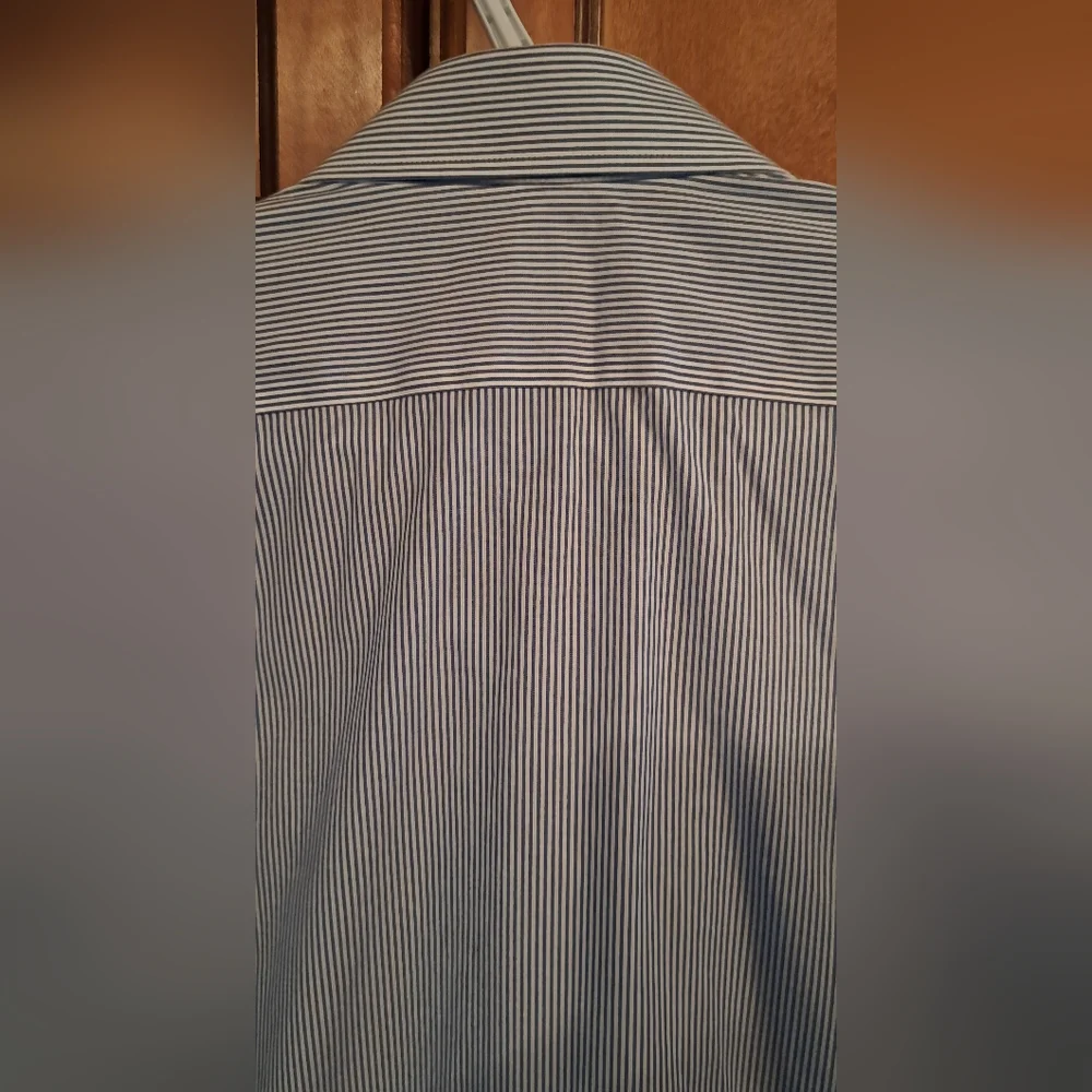 Mens J. Crew Thompson Button Down Dress Shirt  Wrinkle Free Size XL 17-17.